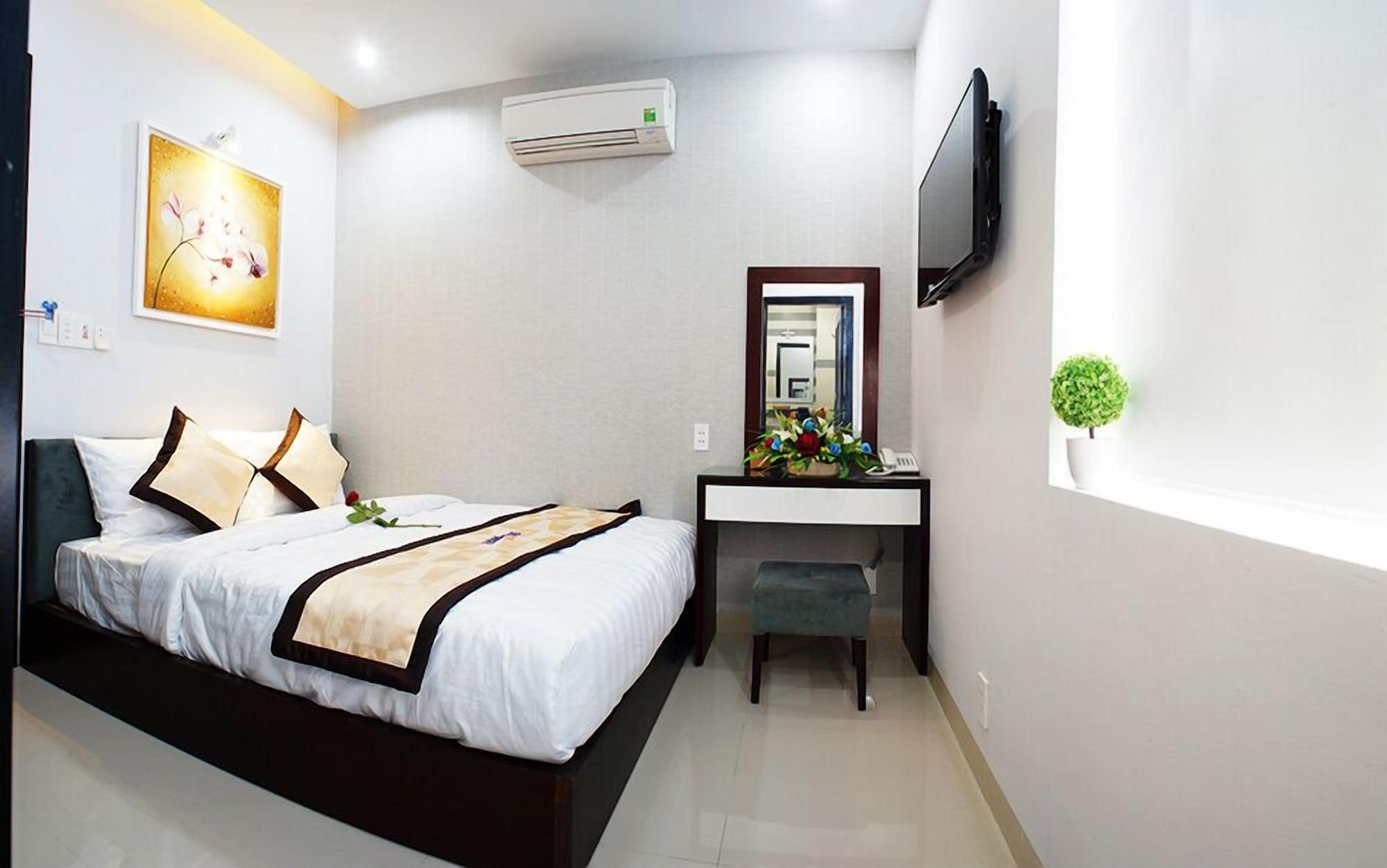 Hanoi Blue Hotel - The Water Front Đà Nẵng Extérieur photo